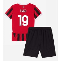 Dětský fotbalový dres AC Milan Theo Hernandez #19 2024-25 Domácí Krátký Rukáv (+ trenýrky)